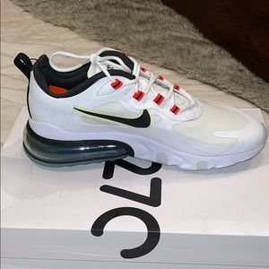 Nike air max react 270